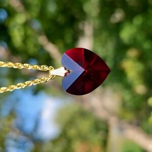 Deep Red Crystal Heart Faceted Birthstone Necklace -  Goldtone Chain Incl NWOT
